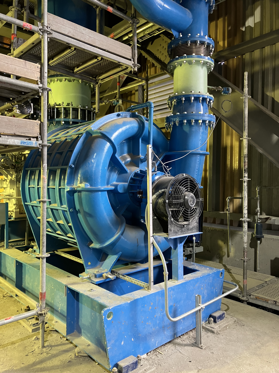 Aplicaciones de sopladores multietapa en la industria minera para flotación, transporte neumático por vacío y biolixiviación